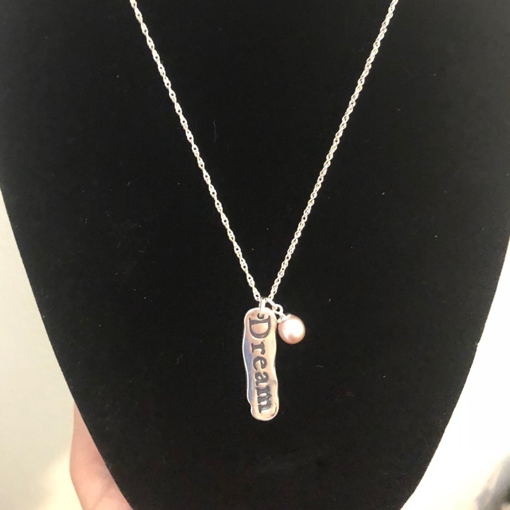Vantel pearl necklace
